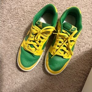 Nike Kids Sneakers in Green and Yellow